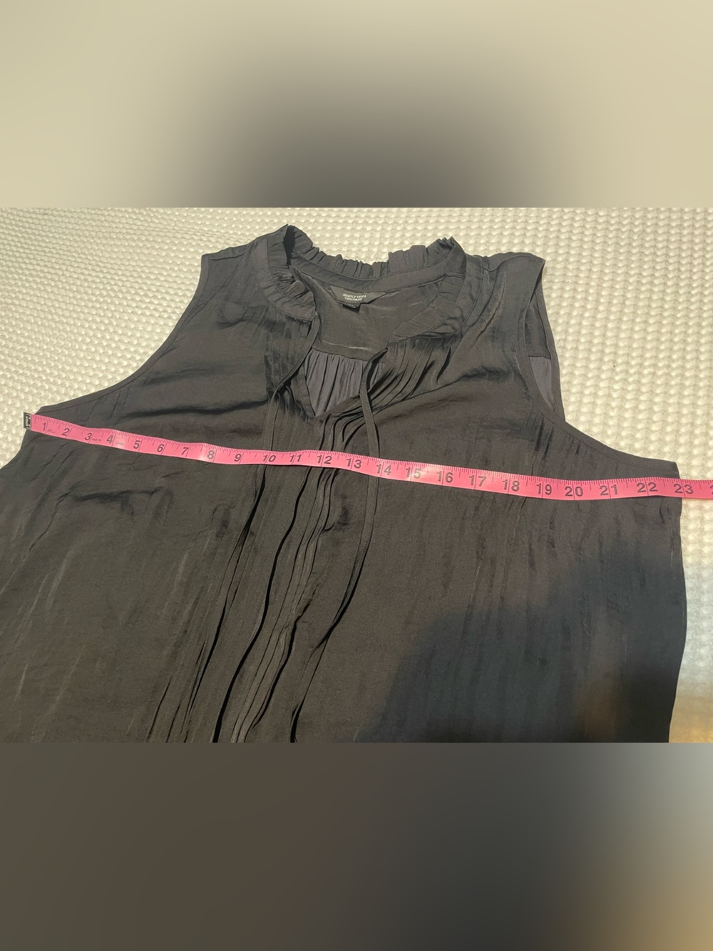 Simply Vera Vera Wang Classic Black Top - Picture 8 of 9